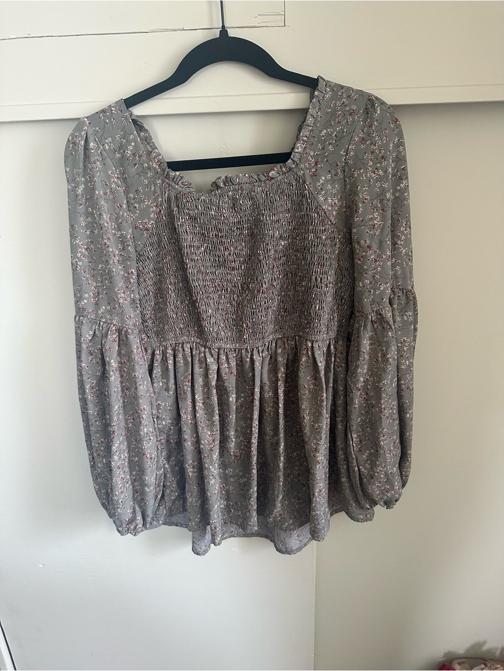 Smocked Square-Neck Floral Blouse - Gray with Pink Floral